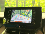 【バックカメラ】駐車時に後方がリアルタイム映像で確認できます。大型商業施設や立体駐車場での駐車時や、夜間のバック時に大活躍!運転スキルに関わらず、今や必須となった装備のひとつです!