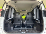 普段のお買い物や通勤、送迎等に十分な荷室スペースを確保しております。セカンドシートを倒すと、大きな荷物の積載も可能です♪