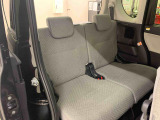 余裕のある運転席ですので、快適なドライブをお楽しみいただけます。