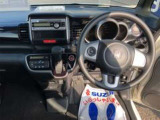運転者にとっては日々使用することとなる運転席です。運転席が快適だと運転に集中することができますね。