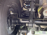お車を安心してお乗りいただく為には、足回りの定期点検が欠かせません。サービスサポート(有償保証)では無料点検もご提供しており、安心のカーライフをお過ごしいただけるサポート体制が整っています。
