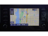 ディスプレイオーディオを装備。スマホとクルマをつなぐことで、これまでのナビに加えて、いろんなサービスが楽しめます。