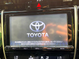 【メーカー純正ナビ】インテリアに溶け込むスタイリッシュな「専用設計」メーカーナビを装備♪視認性や操作性など基本性能にも優れ、より上質なカーライフをお楽しみいただけます。