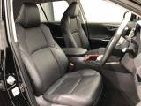 【運転席・助手席】です!実際お座りいただくのが分かりやすいと思いますので、ぜひお気軽にご来店ください♪状態もいいですよ☆