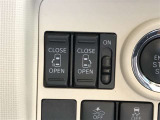 両側電動スライドドアの開閉はインパネのスイッチを押すだけで簡単開閉可能です!
