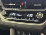 左右独立温度コントロールフルオートエアコンです。運転席、助手席それぞれで独立して温度設定ができます。冷え性の方が乗っても安心ですね♪