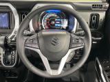 【ステアリングスイッチ】運転中、前方から目線をそらすことなく、オーディオ等の操作が可能な便利機能!安心&快適なドライブを演出してくれます♪