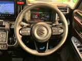 【純正革巻きステアリング】上質な革を使用することで、手にしっかり馴染みとても運転しやすいハンドルです♪