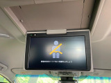 【フリップダウンモニター】大画面モニターで後席でもエンタメをお楽しみいただけます。小さなお子様にも大人気の装備です♪
