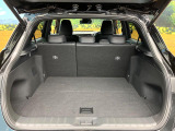 【パワーバックドア】スマートキーや運転席のボタンを押すだけでリアゲートが自動で開閉します!荷物を持っている時や、高い位置にあるバックドアを閉める際に便利な機能です♪