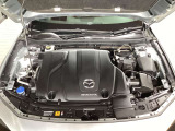 SKYACTIV-Xはガソリンエンジンの持つ高回転まで伸びていく気持ちの良さとディーゼルエンジンのトルクの高さ、トルク応答の良さを併せ持っています。