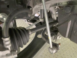 お車を安心してお乗りいただく為には、足回りの定期点検が欠かせません。サービスサポート(有償保証)では無料点検もご提供しており、安心のカーライフをお過ごしいただけるサポート体制が整っています。