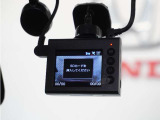 ◆ドライブレコーダー◆映像・音声などを記録する自動車用の装置です。 もしもの事故の際の記録はもちろん、旅行の際の思い出としてドライブの映像を楽しむことができます。