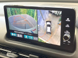 【マルチビューカメラシステム】専用のカメラにより、上から見下ろしたような視点で360度クルマの周囲を確認することができます☆縦列駐車や幅寄せ時に活躍してくれます♪