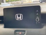 【メーカー純正ナビ】インテリアに溶け込むスタイリッシュな「専用設計」メーカーナビを装備♪視認性や操作性など基本性能にも優れ、より上質なカーライフをお楽しみいただけます。