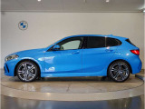 【拘りのFR】BMWが多く採用するFR車。ダイレクトでスポーティな加速感・シャープなハンドリングを実現。縦置きエンジンレイアウトにより、フラットで上質な乗り味です。