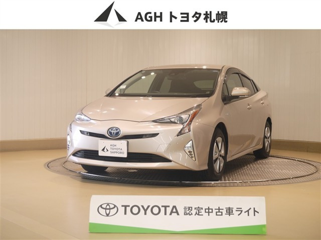 プリウス 1.8 A E-Four 4WD 