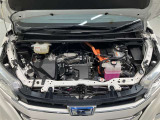 エンジンルーム普段は見えないエンジンルームですが、お手入れが大切な場所ですね。トヨタカローラ名古屋のU-Carはエンジンルームも仕上げております