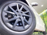 【純正16インチアルミホイール】外観にマッチした純正アルミホイールを装着しております。各種社外アルミホイールや、スタッドレスタイヤも取扱いしております。是非ご相談ください♪