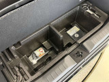 【パンク修理キット】スペアタイヤの代わりにパンク修理キットが備え付けられております