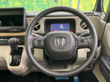 【ステアリングスイッチ】運転中、前方から目線をそらすことなく、オーディオ等の操作が可能な便利機能!安心&快適なドライブを演出してくれます♪