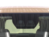 安全装備次世代スマートアシスト付です。毎日の運転で感じる不安や緊張を減らしヒヤッとするシーンの回避をサポートします。みんなに安全・安心を。