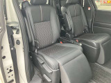 清潔で広々した座席です!是非現車を見て体感してください!