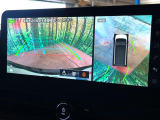 【アラウンドビューモニター】専用のカメラにより、上から見下ろしたような視点で360度クルマの周囲を確認することができます☆死角部分も確認しやすく、狭い場所での切り返しや駐車もスムーズに行えます。
