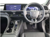 高いホールド性で運転姿勢が安定します。長距離ドライブでも疲れにくいのが魅力です。快適なドライビングライフをお送りください♪