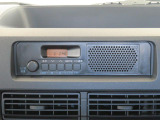 AM/FMラジオ付き。日本語表示です。ラジオで休憩を楽しんだり交通渋滞や天気などの情報を取り入れられます。