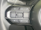 【ステアリングスイッチ】運転中、前方から目線をそらすことなく、オーディオ等の操作が可能な便利機能!安心&快適なドライブを演出してくれます♪