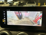 バックカメラにより駐車時の後方確認も楽にできます。