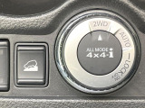 【オールモード4&times;4】2WD/4WDモードを手軽に切り替え可能。燃費重視の2WD、スタック時に役立つLOCK、AUTOモードでは4WDの配分を自動で調整し、路面状況を問わず安定した走りをサポート。