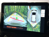 【パノラミックビューモニター】専用のカメラにより、上から見下ろしたような視点で360度クルマの周囲を確認することができます☆死角部分も確認しやすく、狭い場所での切り返しや駐車もスムーズに行えます。