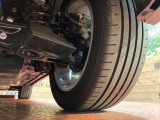 お車を安心してお乗りいただく為には、足回りの定期点検が欠かせません。サービスサポート(有償保証)では無料点検もご提供しており、安心のカーライフをお過ごしいただけるサポート体制が整っています。