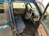 たとえばダイハツのお店にある、たくさんのスマアシ搭載車は、正常に作動する事をしっかり確認します。