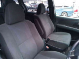 見通しのよいすっきりとした視界で、誰でも運転しやすいです。運転のしやすさは疲れにくさにも繋がりますよ♪