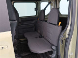 ゆとりある広々とした車内空間は、ドライブを始め買い物やレジャーなど、幅広く活躍します。一人でもみんなとでもお出かけを楽しみましょう!