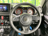 【純正革巻きステアリング】上質な革を使用することで、手にしっかり馴染みとても運転しやすいハンドルです♪