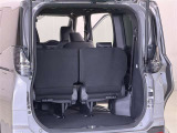 荷室はシートアレンジを行うことで広い荷室にすることが可能です 様々なシーンで活躍できますね