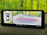 【360&deg;ビューモニター】専用のカメラにより、上から見下ろしたような視点で360度クルマの周囲を確認することができます☆死角部分も確認しやすく、狭い場所での切り返しや駐車もスムーズに行えます。
