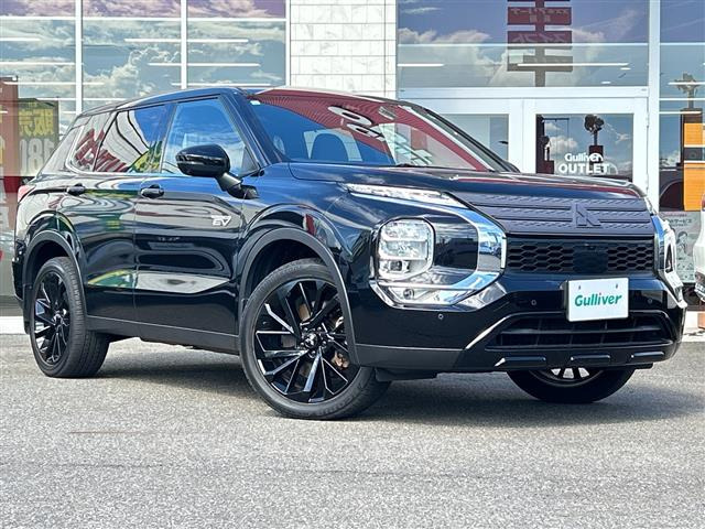 アウトランダー PHEV 2.4 ブラック エディション 4WD 4WD ワンオーナー