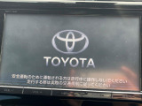 【純正ナビ】人気の純正ナビを装備しております。ナビの使いやすさはもちろん、オーディオ機能も充実!キャンプや旅行はもちろん、通勤や買い物など普段のドライブも楽しくなるはず♪