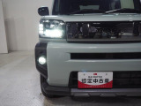 ヘッドライトとフォグランプはLEDタイプ。夜間の運転も安心です。