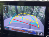 【バックカメラ】駐車時に後方がリアルタイム映像で確認できます。大型商業施設や立体駐車場での駐車時や、夜間のバック時に大活躍!運転スキルに関わらず、今や必須となった装備のひとつです!