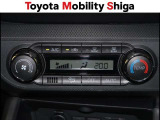 お好み温度に設定すると自動で調整してくれるオ-トエアコン装着車です。