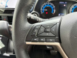 ハンドル左側のスイッチでオーディオの操作が可能なので、運転中でも楽に調整できます(^^♪