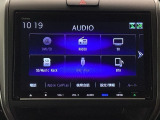 純正メモリーナビとバックカメラ付☆bluetoothオーディオでドライブも好きな音楽を聴いて楽しめます。TV視聴も可能です☆