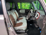 運転席シート廻りは使用感も少なく、良好な状態となっています。丁寧に使われていたことがよくわかりますね。