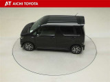ハイトワゴンの軽自動車の走りとなった車になります。広い室内と運転のしやすい視界を確保したデザインです。実用とかっこよさのバランスをとった一台です。